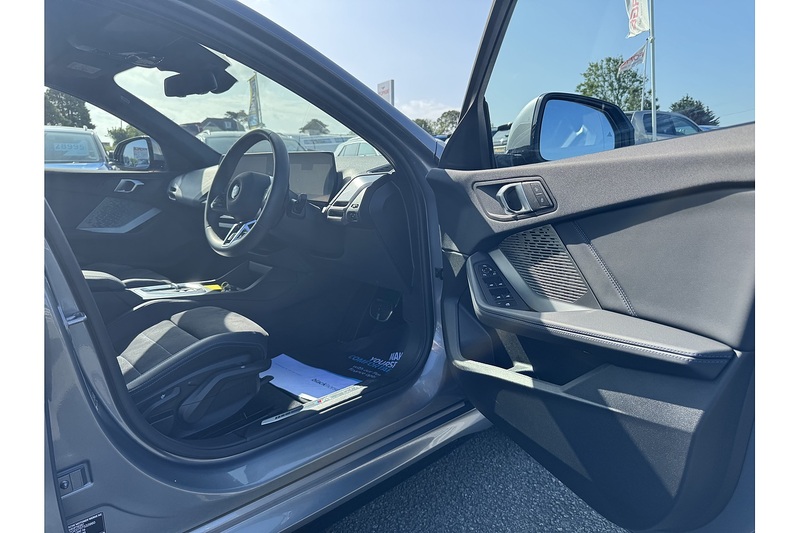 BMW 1.5 120i MHT M Sport Hatchback 5dr Petrol Hybrid DCT Euro 6 (s/s) (170 ps)