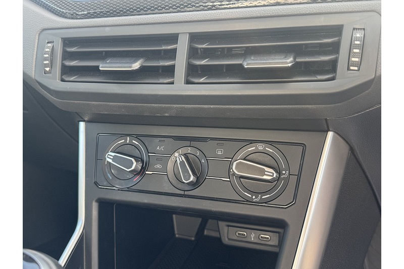 Volkswagen 1.0 TSI Life SUV 5dr Petrol Manual Euro 6 (s/s) (110 ps)