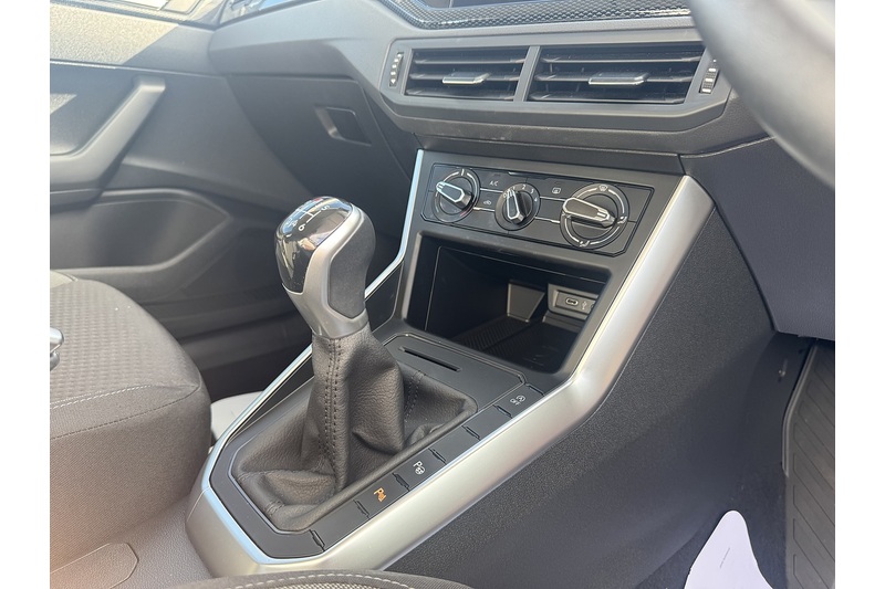 Volkswagen 1.0 TSI Life SUV 5dr Petrol Manual Euro 6 (s/s) (110 ps)