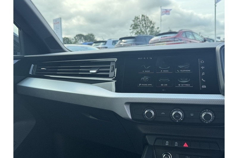 Audi 1.0 TFSI 25 Black Edition Sportback 5dr Petrol S Tronic Euro 6 (s/s) (95 ps)