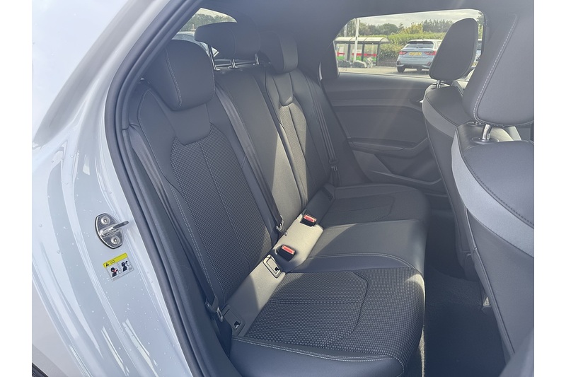 Audi 1.0 TFSI 25 Black Edition Sportback 5dr Petrol S Tronic Euro 6 (s/s) (95 ps)