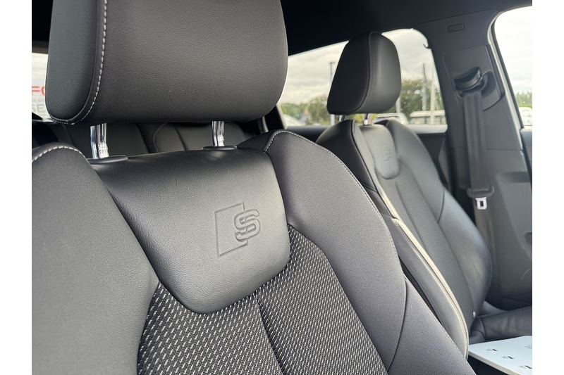 Audi 1.0 TFSI 25 Black Edition Sportback 5dr Petrol S Tronic Euro 6 (s/s) (95 ps)