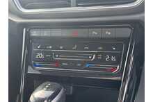 22/72 Volkswagen T-Roc 1.5 TSI R-Line SUV Petrol DSG 150 ps