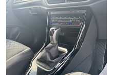 22/72 Volkswagen T-Roc 1.5 TSI R-Line SUV Petrol DSG 150 ps