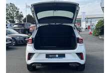 22/72 Volkswagen T-Roc 1.5 TSI R-Line SUV Petrol DSG 150 ps