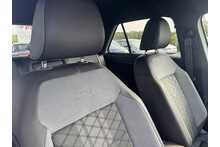 22/72 Volkswagen T-Roc 1.5 TSI R-Line SUV Petrol DSG 150 ps