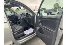 19/69 Volkswagen Tiguan 2.0 TDI SEL SUV DSG 4Motion 190 ps