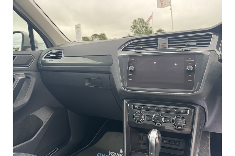 Volkswagen 2.0 TDI SEL SUV 5dr Diesel DSG 4Motion Euro 6 (s/s) (190 ps)