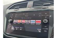 19/69 Volkswagen Tiguan 2.0 TDI SEL SUV DSG 4Motion 190 ps