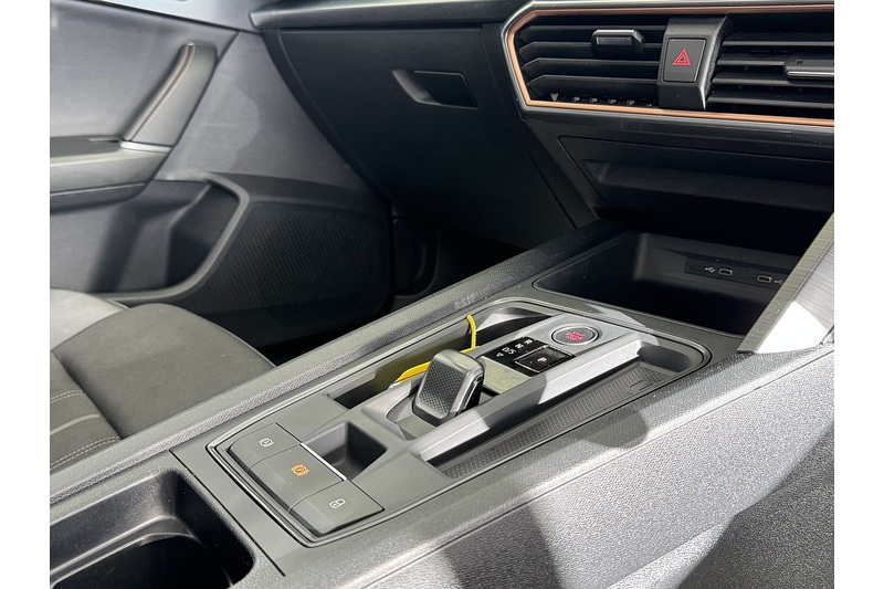 CUPRA 1.4 eHybrid 12.8kWh VZ2 Design Edition Estate 5dr Petrol Plug-in Hybrid DSG Euro 6 (s/s) (245 ps)