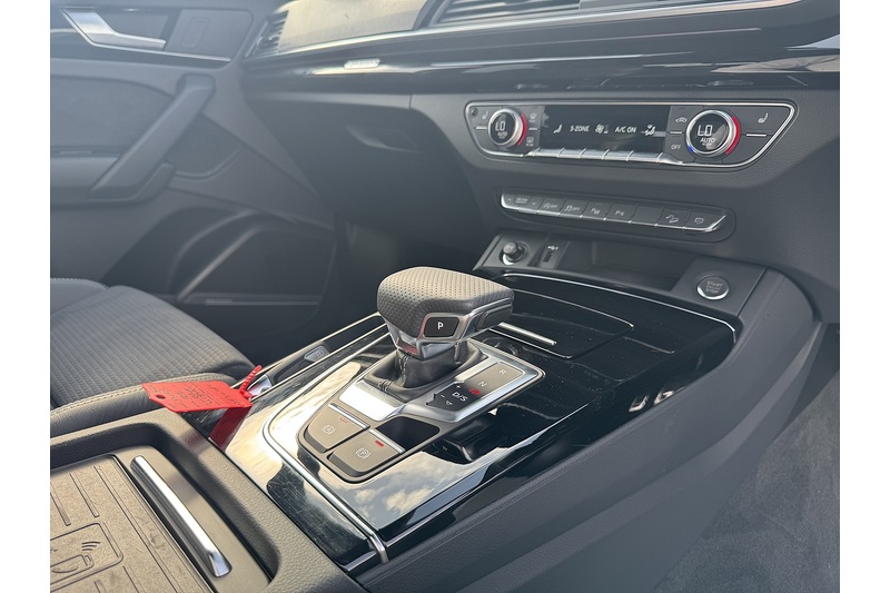 Audi 2.0 TFSI 45 Black Edition SUV 5dr Petrol S Tronic quattro Euro 6 (s/s) (265 ps)