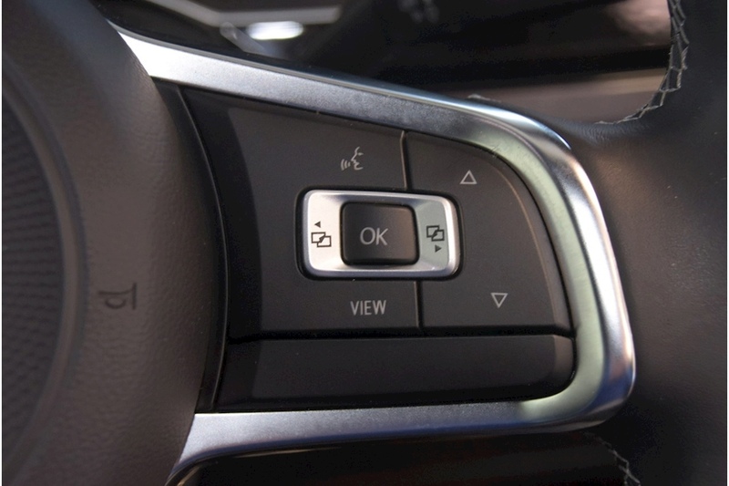 Volkswagen TSI R-Line Hatchback 1.0 Manual Petrol