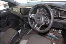 20/70 Volkswagen Polo TSI R-Line 1.0 Manual 110 PS