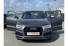 17/17 Audi Q3 TFSI CoD S line Edition Manual 150 PS