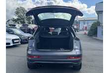 17/17 Audi Q3 TFSI CoD S line Edition Manual 150 PS