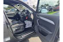 17/17 Audi Q3 TFSI CoD S line Edition Manual 150 PS