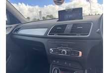 17/17 Audi Q3 TFSI CoD S line Edition Manual 150 PS