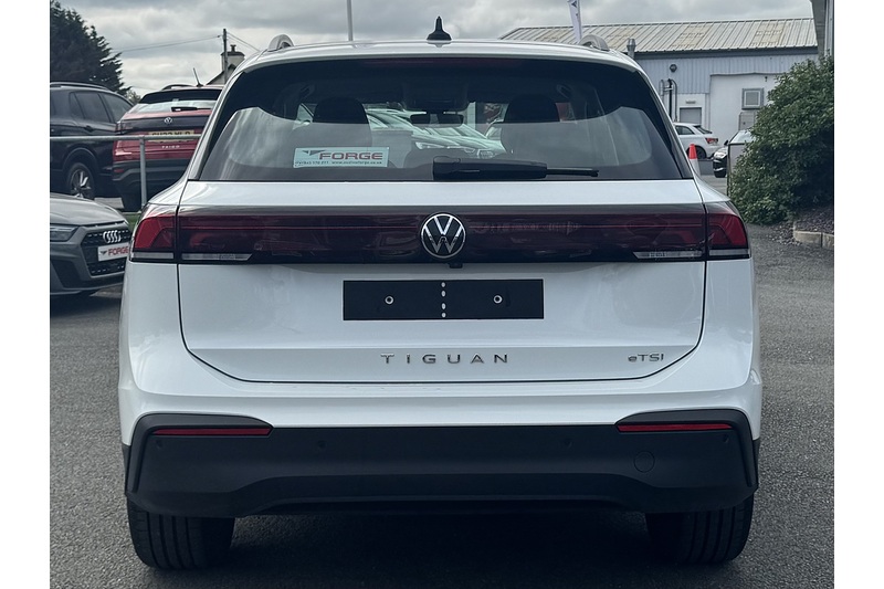 Volkswagen 1.5 eTSI MHEV Life Launch Edition SUV 5dr Petrol Hybrid DSG Euro 6 (s/s) (150 ps)