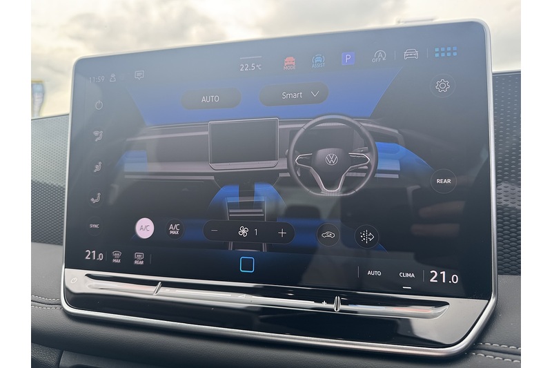 Volkswagen 1.5 eTSI MHEV Life Launch Edition SUV 5dr Petrol Hybrid DSG Euro 6 (s/s) (150 ps)