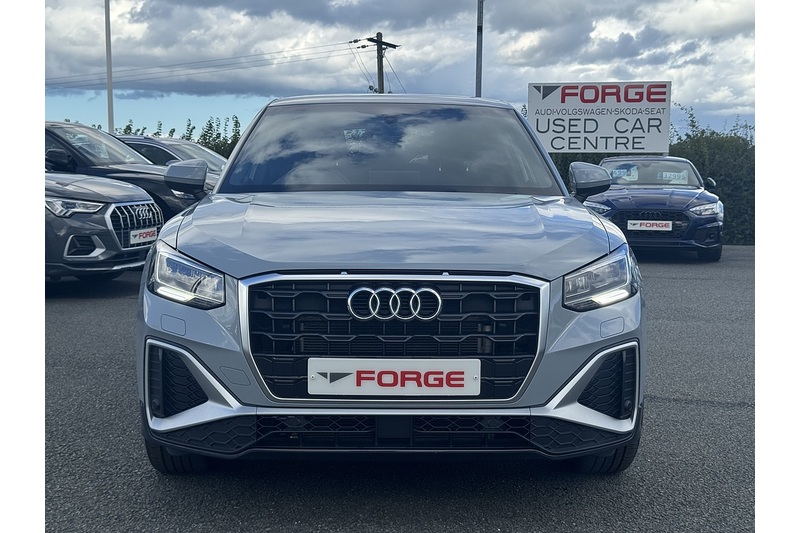 Audi 1.5 TFSI CoD 35 S line SUV 5dr Petrol S Tronic Euro 6 (s/s) (150 ps)