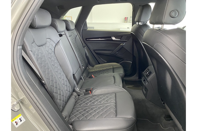 Audi 2.0 TDI 40 Edition 1 SUV 5dr Diesel S Tronic quattro Euro 6 (s/s) (204 ps)