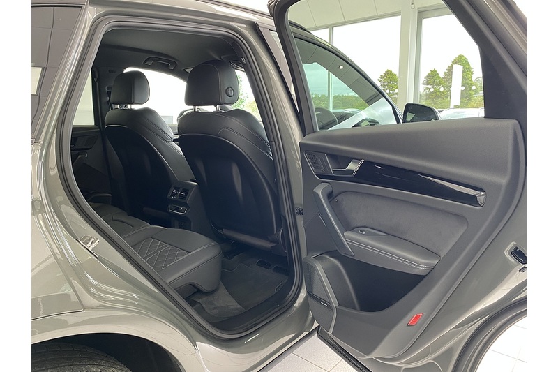 Audi 2.0 TDI 40 Edition 1 SUV 5dr Diesel S Tronic quattro Euro 6 (s/s) (204 ps)