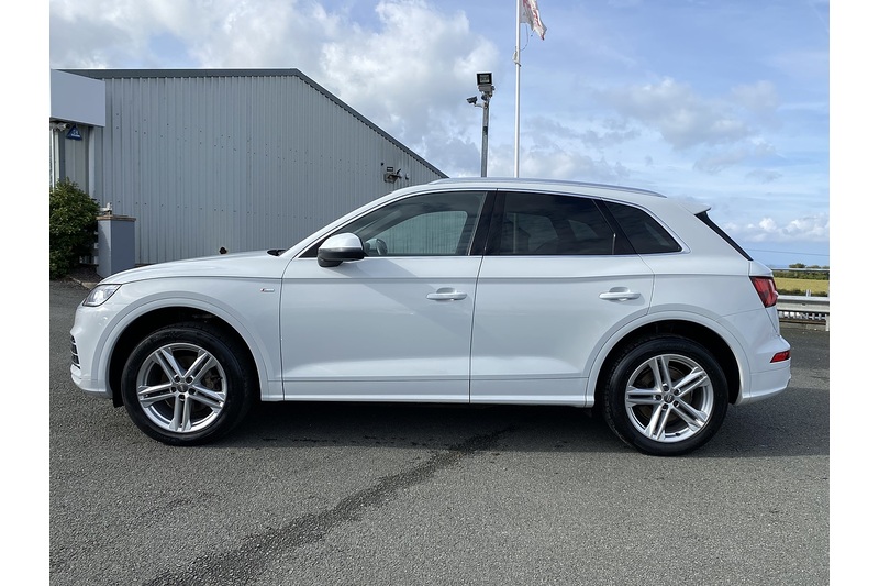 Audi 2.0 TDI 40 S line SUV 5dr Diesel S Tronic quattro Euro 6 (s/s) (190 ps)