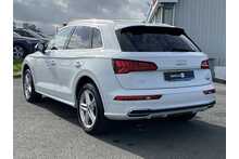 19/19 Audi Q5 TDI S line S Tronic quattro 190 ps
