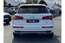 19/19 Audi Q5 TDI S line S Tronic quattro 190 ps