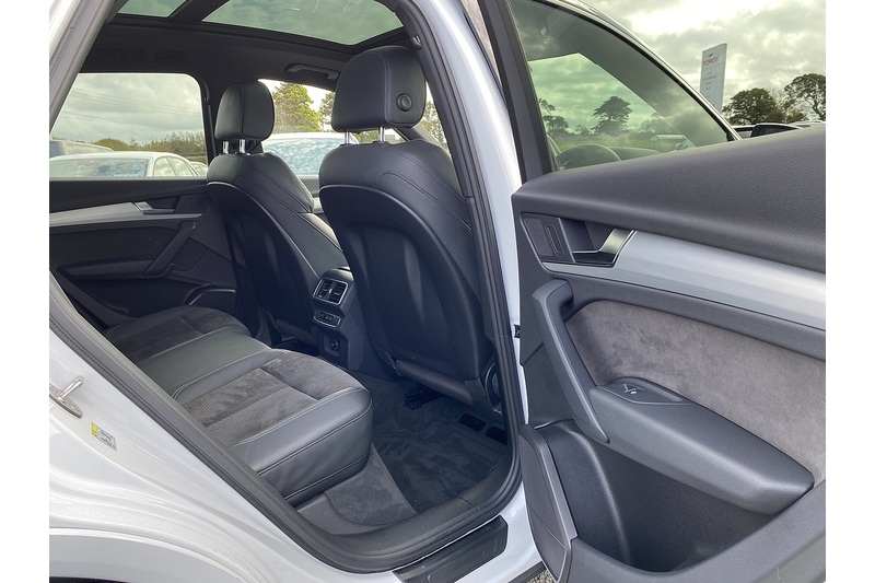 Audi 2.0 TDI 40 S line SUV 5dr Diesel S Tronic quattro Euro 6 (s/s) (190 ps)