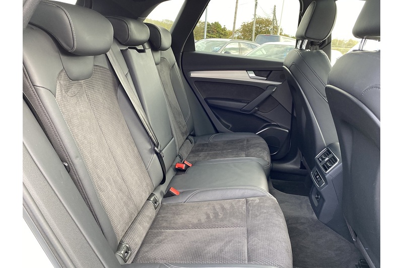 Audi 2.0 TDI 40 S line SUV 5dr Diesel S Tronic quattro Euro 6 (s/s) (190 ps)