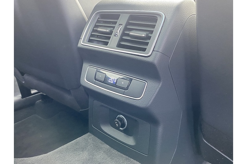 Audi 2.0 TDI 40 S line SUV 5dr Diesel S Tronic quattro Euro 6 (s/s) (190 ps)