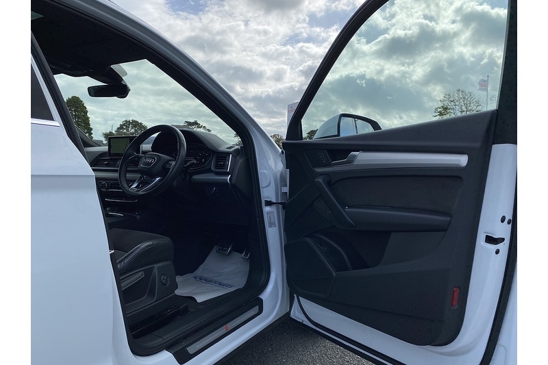 Audi 2.0 TDI 40 S line SUV 5dr Diesel S Tronic quattro Euro 6 (s/s) (190 ps)