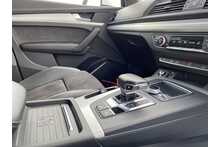 19/19 Audi Q5 TDI S line S Tronic quattro 190 ps