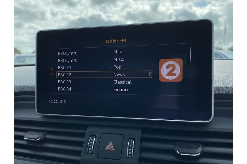 Audi 2.0 TDI 40 S line SUV 5dr Diesel S Tronic quattro Euro 6 (s/s) (190 ps)