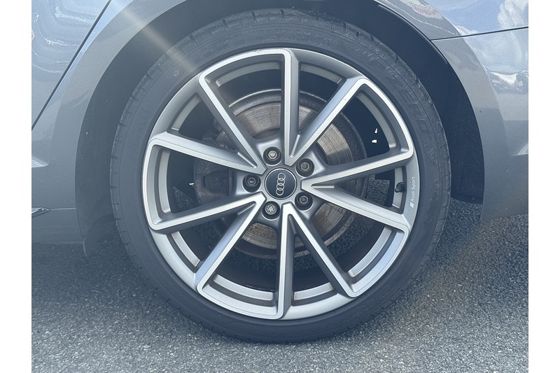 Audi 2.0 TDI Black Edition Estate 5dr Diesel S Tronic Euro 6 (s/s) (190 ps)
