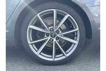 18/18 Audi A4 2.0 TDI Black Edition S Tronic 190 ps