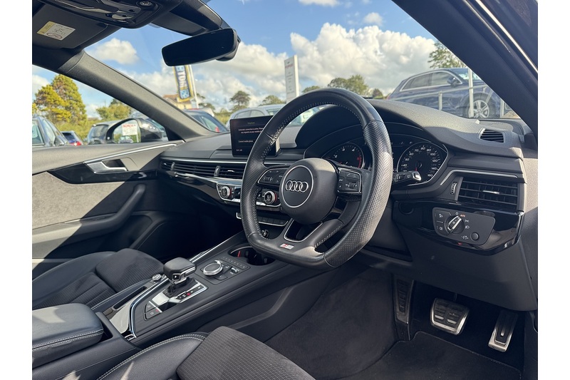 Audi 2.0 TDI Black Edition Estate 5dr Diesel S Tronic Euro 6 (s/s) (190 ps)