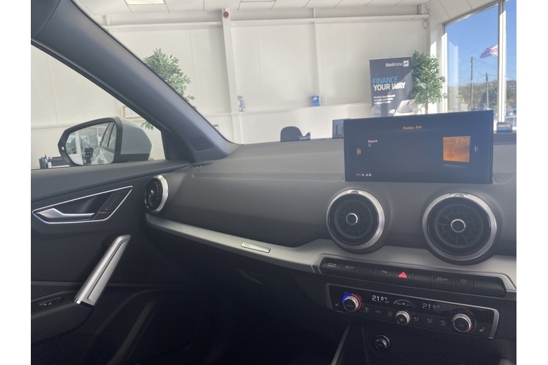 Audi 1.5 TFSI CoD 35 S line SUV 5dr Petrol S Tronic Euro 6 (s/s) (150 ps)