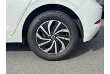 21/71 Volkswagen Polo 1.0 TSI Life Manual (95PS)