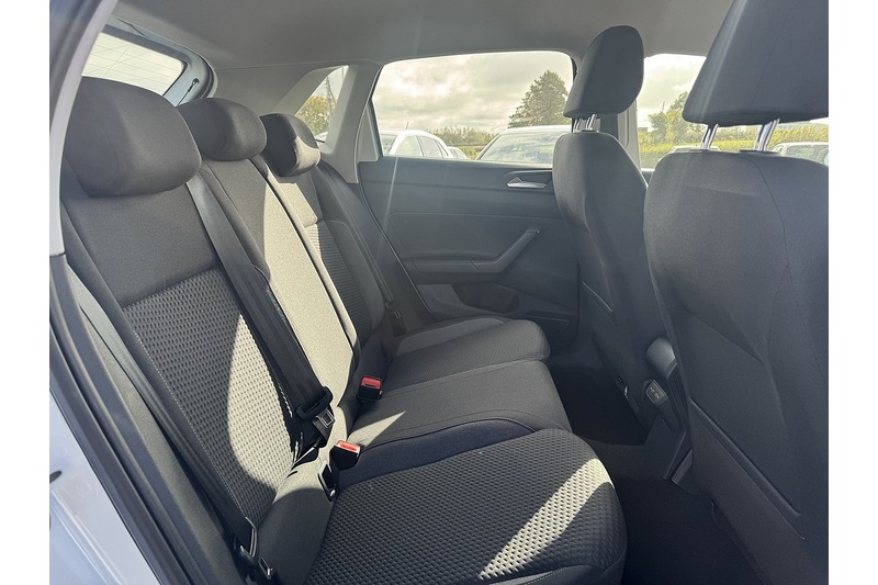 Volkswagen 1.0 TSI Life Hatchback 5dr Petrol Manual Euro 6 (s/s) (95 ps)