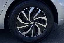 24/74 Volkswagen Polo TSI Match