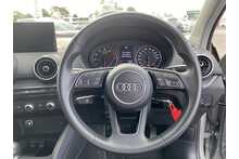 18/18 Audi Q2 TFSI Edition 1 S Tronic 150 ps