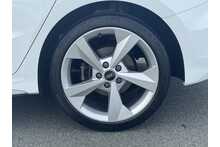 21/21 Audi A3 TFSI S line 1.5 Petrol S Tronic 150 ps