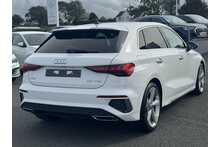 21/21 Audi A3 TFSI S line 1.5 Petrol S Tronic 150 ps