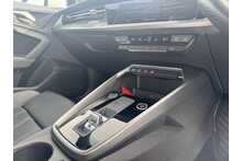 21/21 Audi A3 TFSI S line 1.5 Petrol S Tronic 150 ps