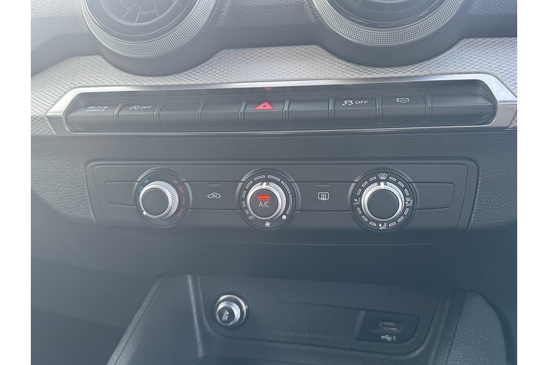 Audi 1.5 TFSI CoD 35 Sport SUV 5dr Petrol S Tronic Euro 6 (s/s) (150 ps)