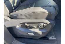 23/73 Volkswagen Touareg 3.0 TDI V6 Black Edition