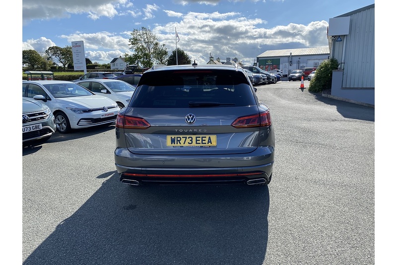 Volkswagen 3.0 TDI V6 Black Edition SUV 5dr Diesel Tiptronic 4Motion Euro 6 (s/s) (286 ps)