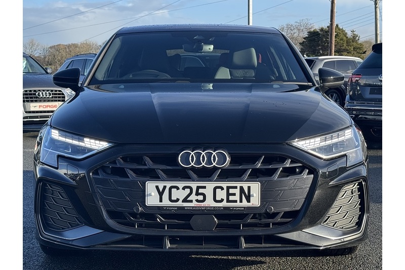 Audi 1.5 TFSIe 40 S line Sportback 5dr Petrol Plug-in Hybrid S Tronic Euro 6 (s/s) 17.9kWh (204 ps)
